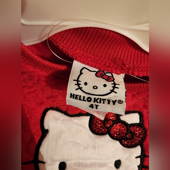 NWT. Fuzzy Hello Kitty 2pc outfit. 4T. - Picture 3 of 3